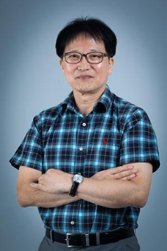 윤휘탁 사진